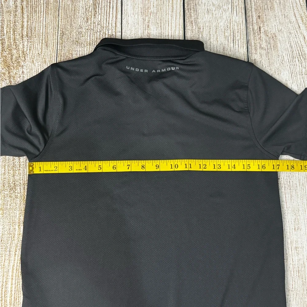 Pre-Loved Boy's Under Armour Polo Shirt Black HeatGear YXL